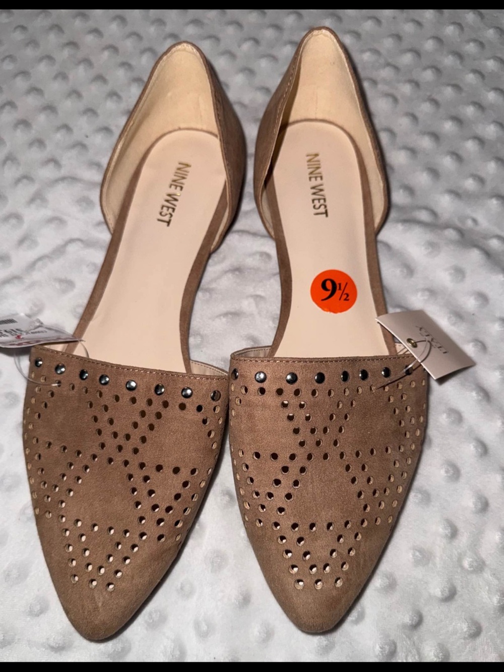 Nine West NWT Brown Taupe Perforated Flats – 9.5